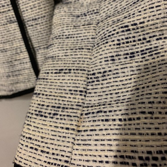 Aritzia Wilfred White Collarless Zip-Up Jacket - Picture 11 of 14